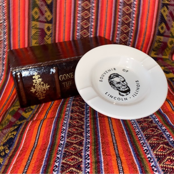 🚬50’s Vintage Abraham Lincoln Ashtray 5.25” Porcelain Souvenir Stetson’s F. O. - Picture 3 of 11